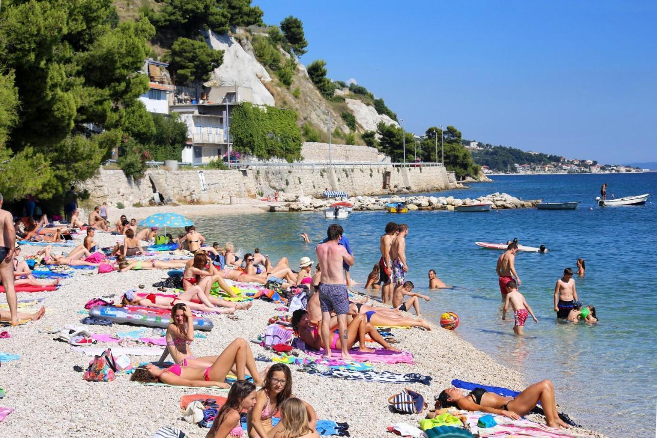 Apartments By The Sea Krilo Jesenice, Omis - 15145 Йесенице Екстериор снимка