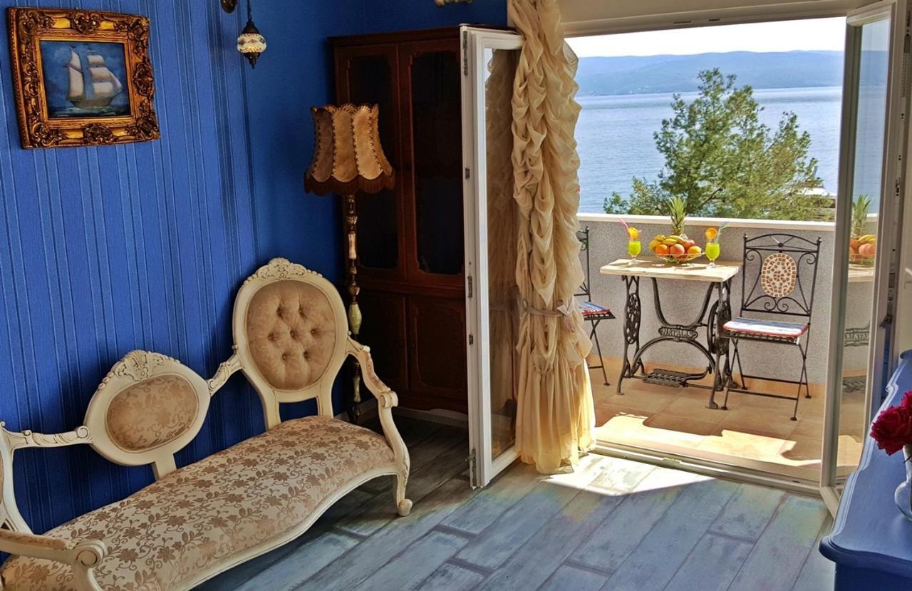 Apartments By The Sea Krilo Jesenice, Omis - 15145 Йесенице Екстериор снимка