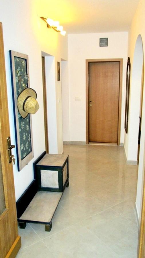Apartments By The Sea Krilo Jesenice, Omis - 15145 Йесенице Екстериор снимка
